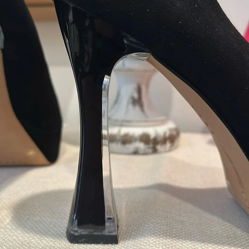 Gorgeous Vince Camuto Slaytia Lucite Platforms in Black Suede, Size 10 NWOB